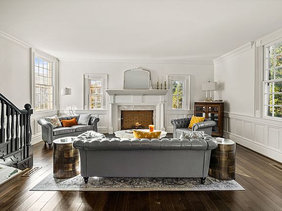 24th image of this home