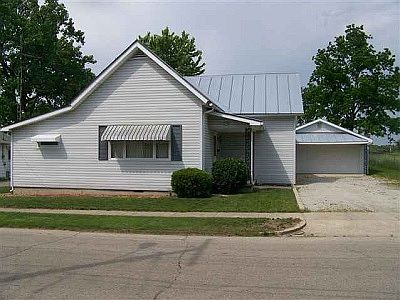 1st image of 376 Lincoln Ave