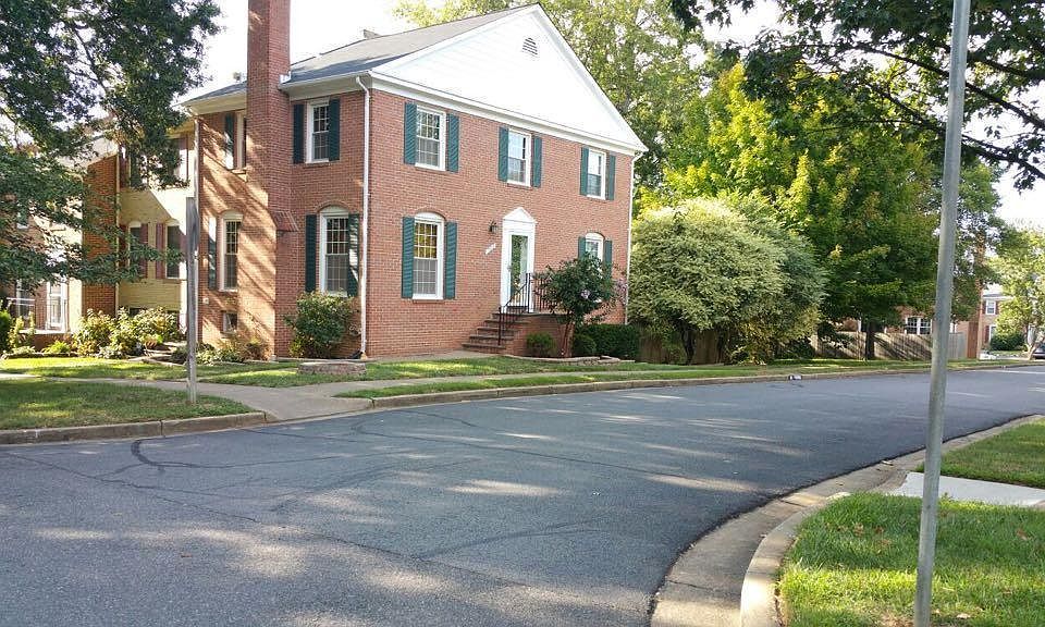 1st image of 7001 Bradwood Ct
