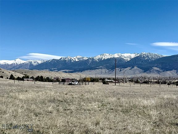 5th image of 9 Paradise Ranch Rd
