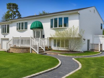 1 Winthrop Street, Islip, NY, 11751