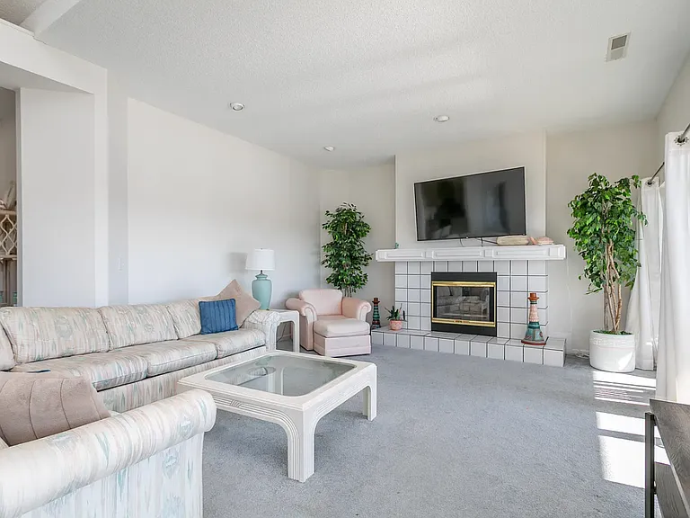 106 Falls Point Dr #8C — Photo 4