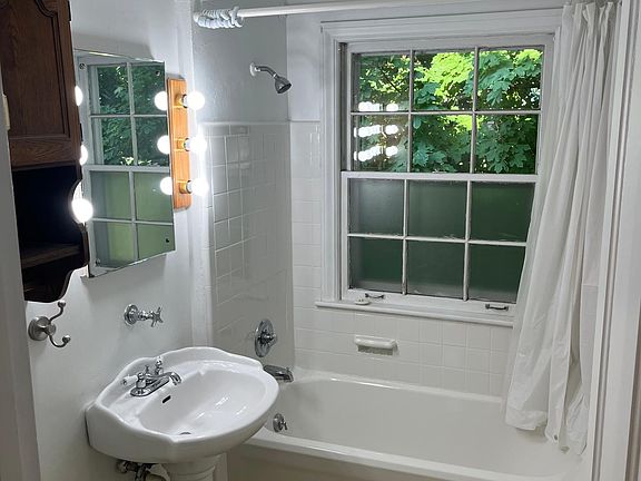 2nd image of 8721 W Hawthorne Ave #8723