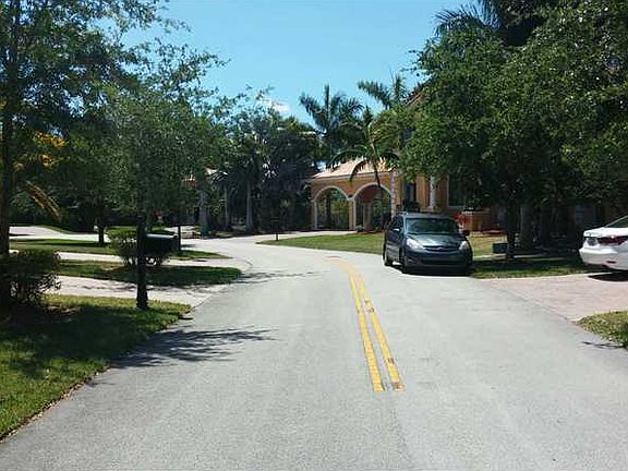 5th image of 18786 SW 78th Ct