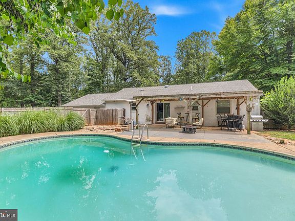 5th image of 5238 Graystone Rd