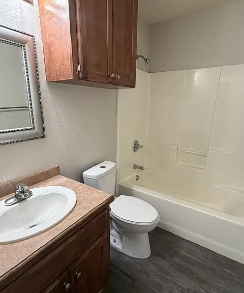 207 Cheyenne Pl — Photo 4