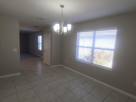 3rd image of 542 Armoyan Way