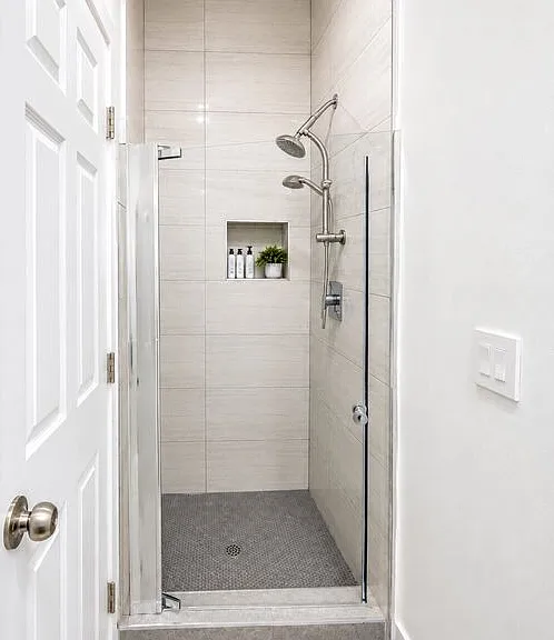 2927 S Catalina St #2925 — Photo 14