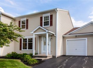 683 Patricks Ln, Webster, NY 14580