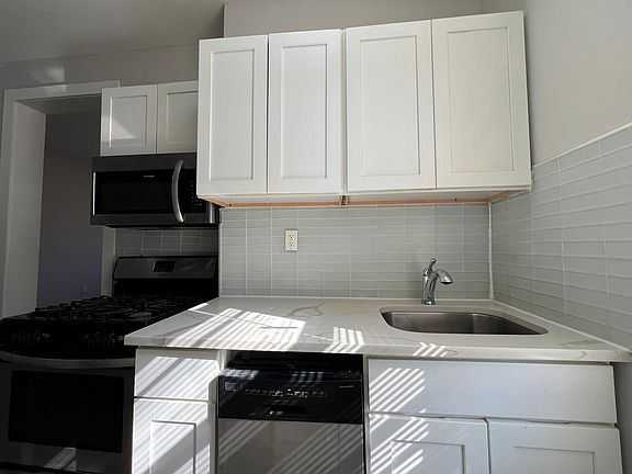 2nd image of 516 Central Ave #4E