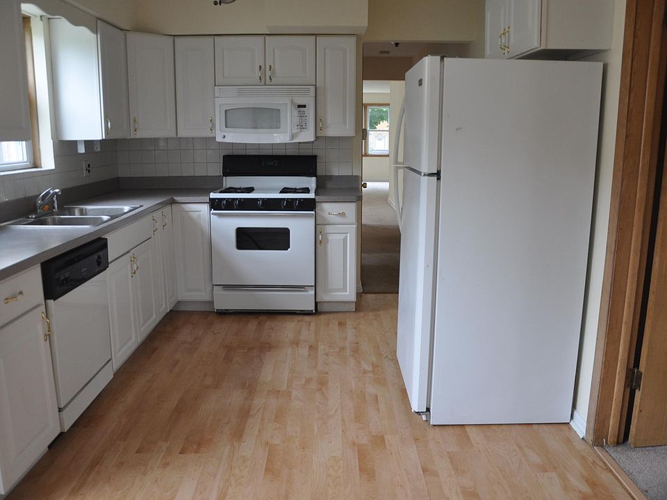 1st image of 9038 Lacrosse Ave #1