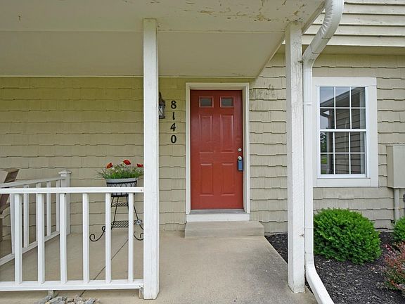 2nd image of 8140 Clovehitch Ct