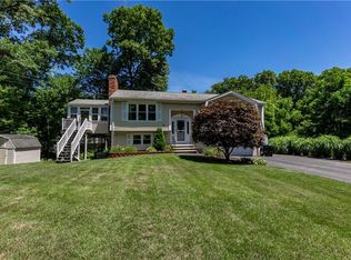 26 Sharon Pkwy, North Smithfield, RI 02896