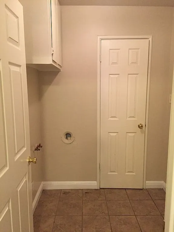 3 bedroom 1.5 bath — Photo 4