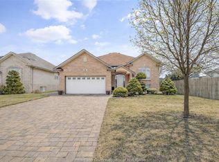 584 Bellagio Dr, Windsor, ON N8P1J9
