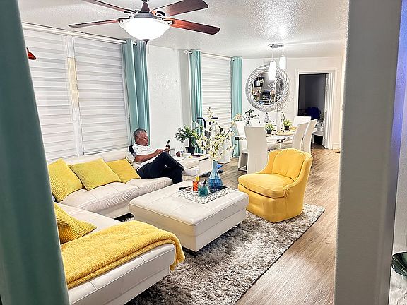 4th image of 482 N Pin Oak 110 Pl