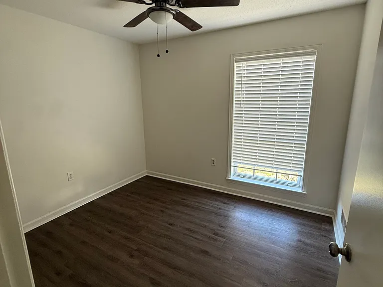 7176 Pam Dr — Photo 12