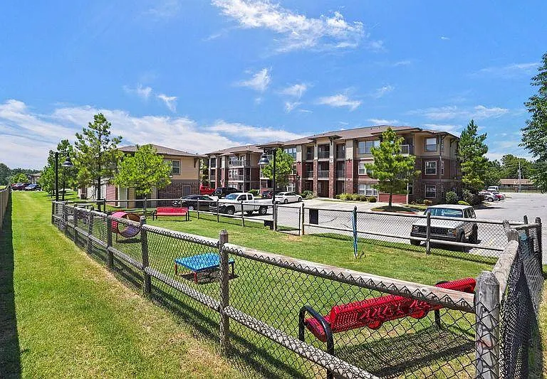 Icon at Broken Arrow Apartments — Photo 17