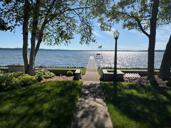 13453 Lakeside Ave, Bear Lake, MI 49614
