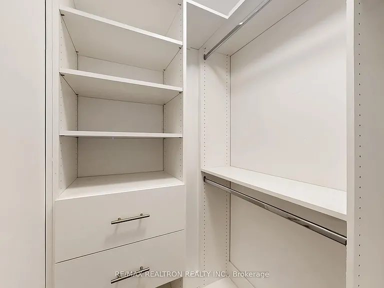 7890 Bathurst St #2505 — Photo 22