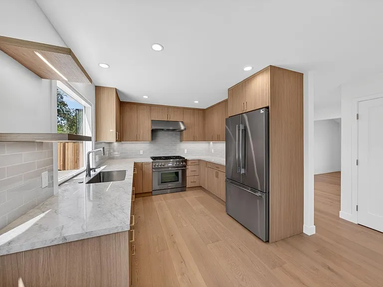 1347 Marlin Ave — Photo 11