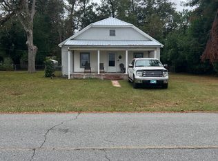 105 Jones St, Gordon, GA 31031