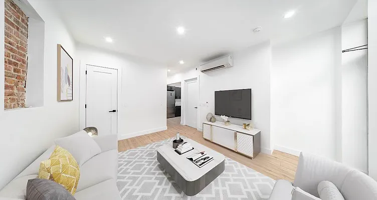 Rented by Platinum Properties | media 10