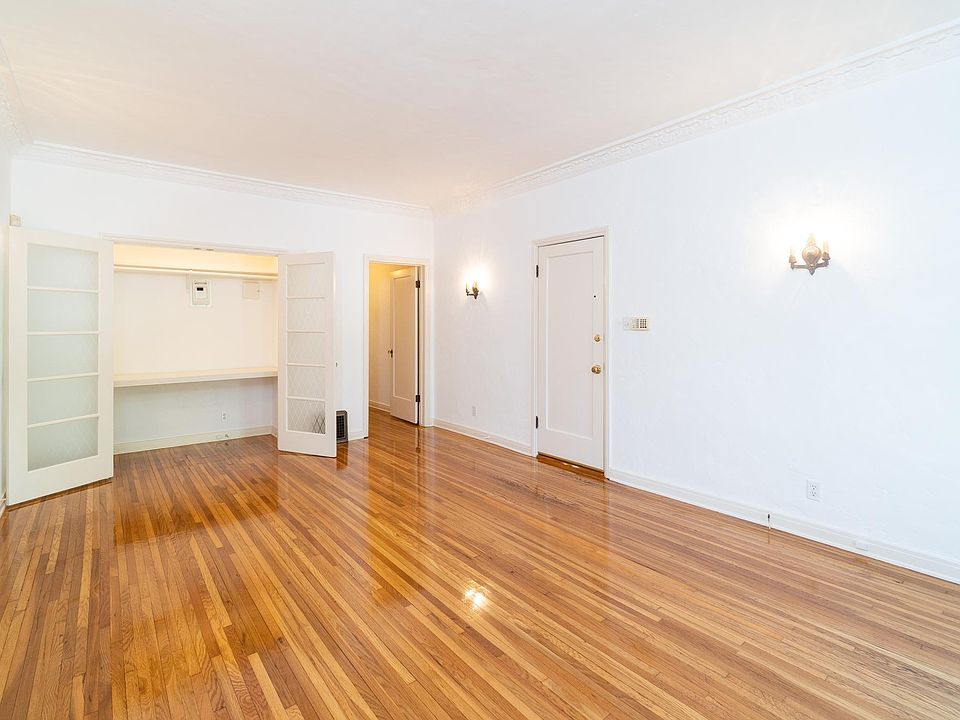 1st image of 431 N Sycamore Ave APT 204