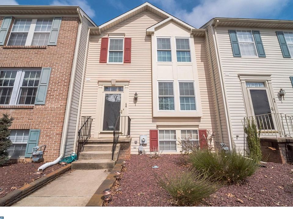 1st image of 46 Photinia Dr