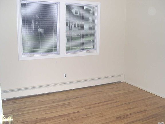 4th image of 17 Cherry St