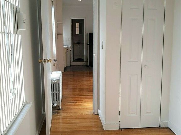 4th image of 437 E 12th St APT 35