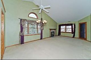 2nd image of 3157 N Daniels Ct