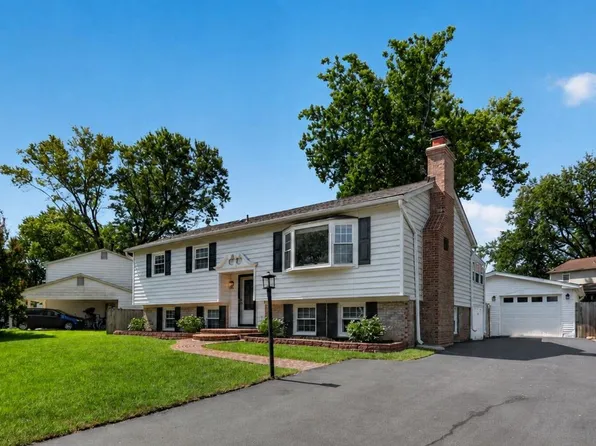 5703 Broadmoor St, Alexandria, VA 22315