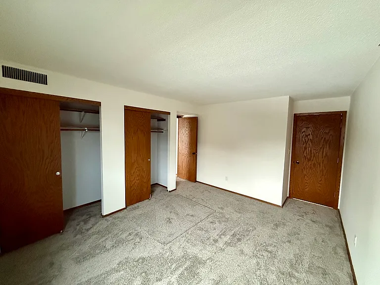 121 Washington Ave S #404 — Photo 8