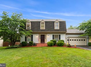 11 Dawson Dr, Fredericksburg, VA 22405
