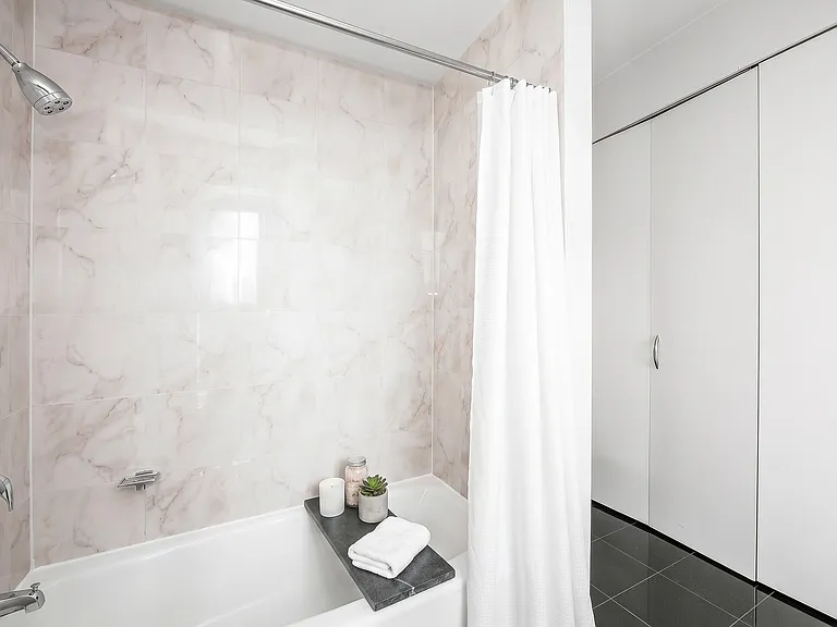 420 E 61st St #16B — Photo 9