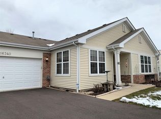 16340 Carver Lake Ct, Crest Hill, IL 60403