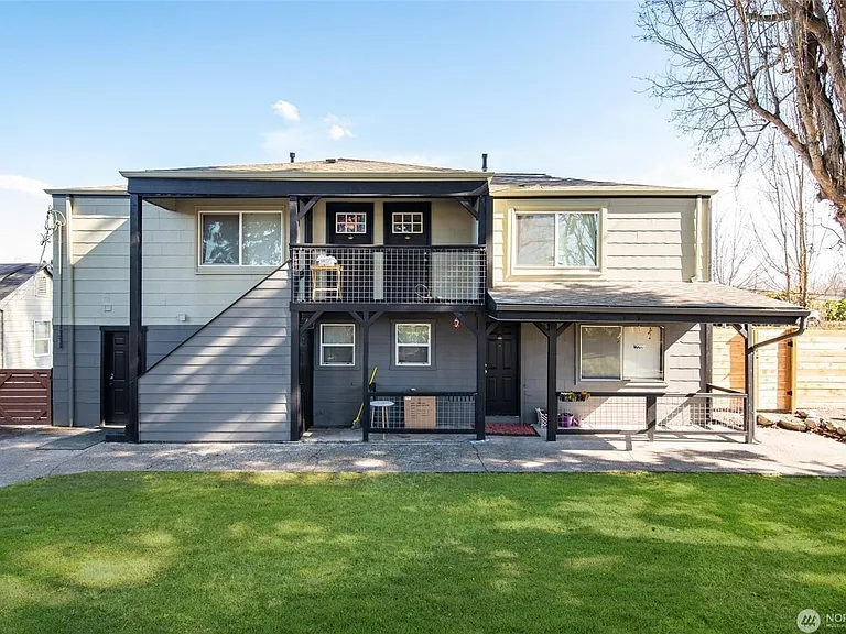 102 D St SW #E — Photo 1