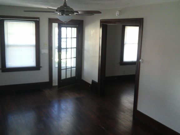 3rd image of 803 S 31st St