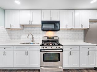 2027 W 18th Pl, Chicago, IL 60608