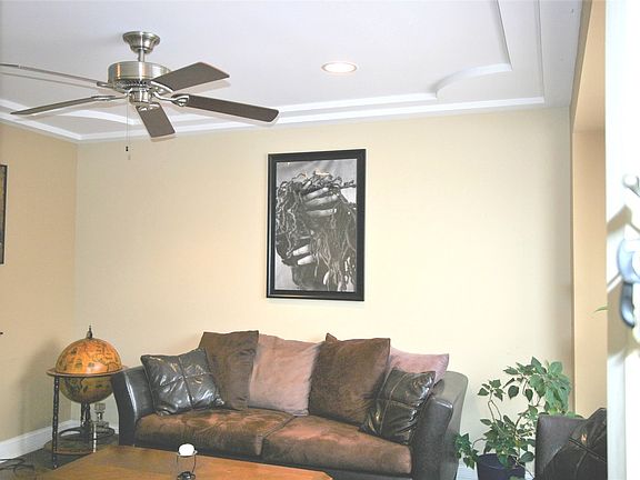 5th image of 8934 S Dorchester Ave