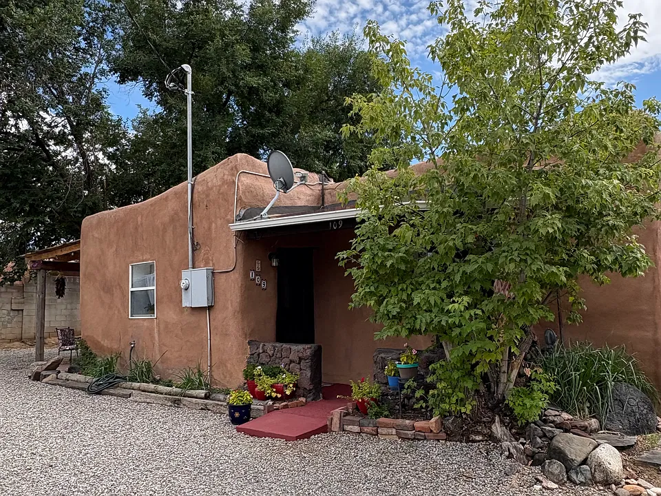 109 Romero St