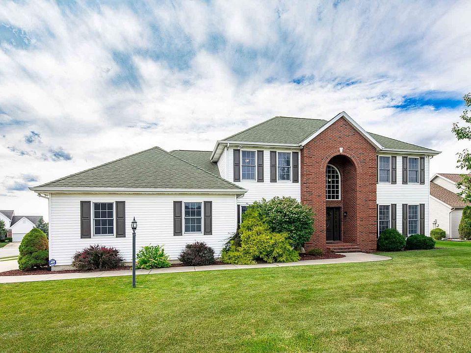 1st image of 5743 Boxwood Dr E