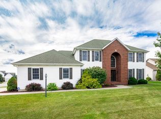 5743 Boxwood Dr E, South Bend, IN