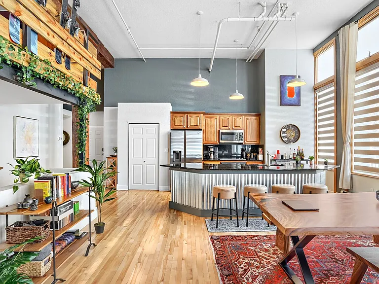 2560 Blake St #101 — Photo 10