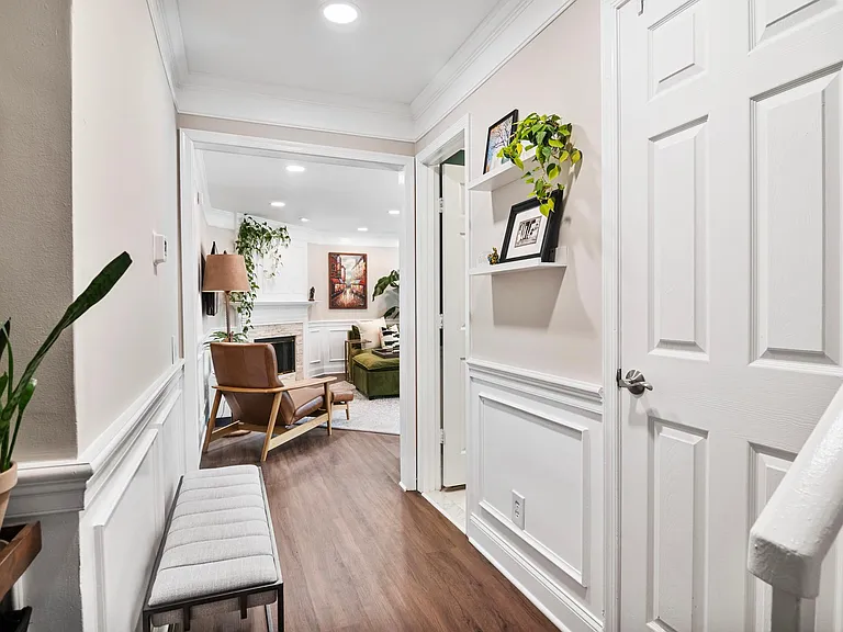 9274 Cardinal Forest Ln #302 — Photo 4