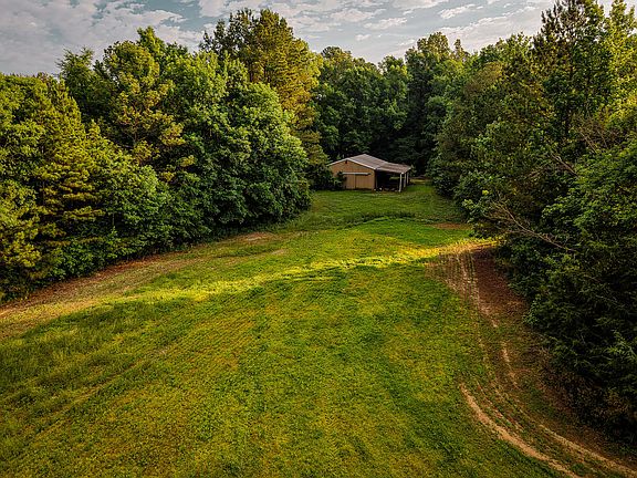 5th image of 65 County Rd