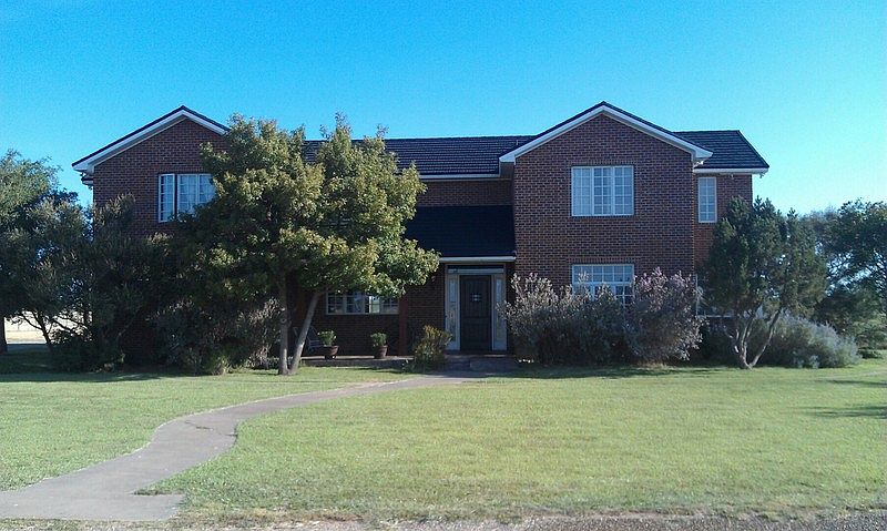 fireplace family room