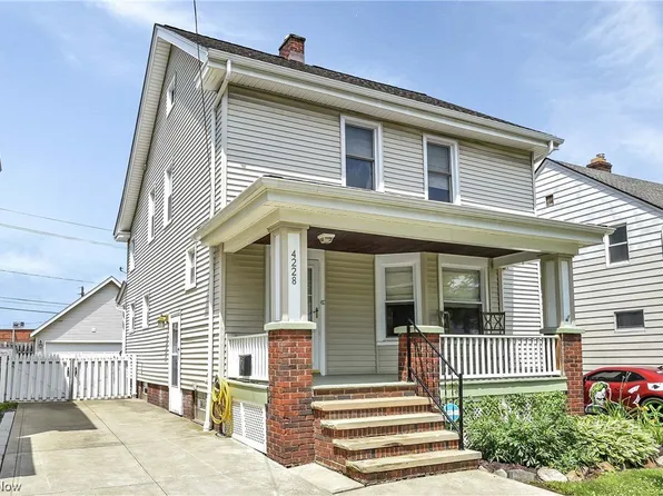 4228 W 50th St, Cleveland, OH 44144
