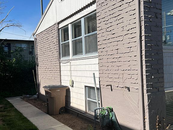 2nd image of 2332 E Redondo Ave